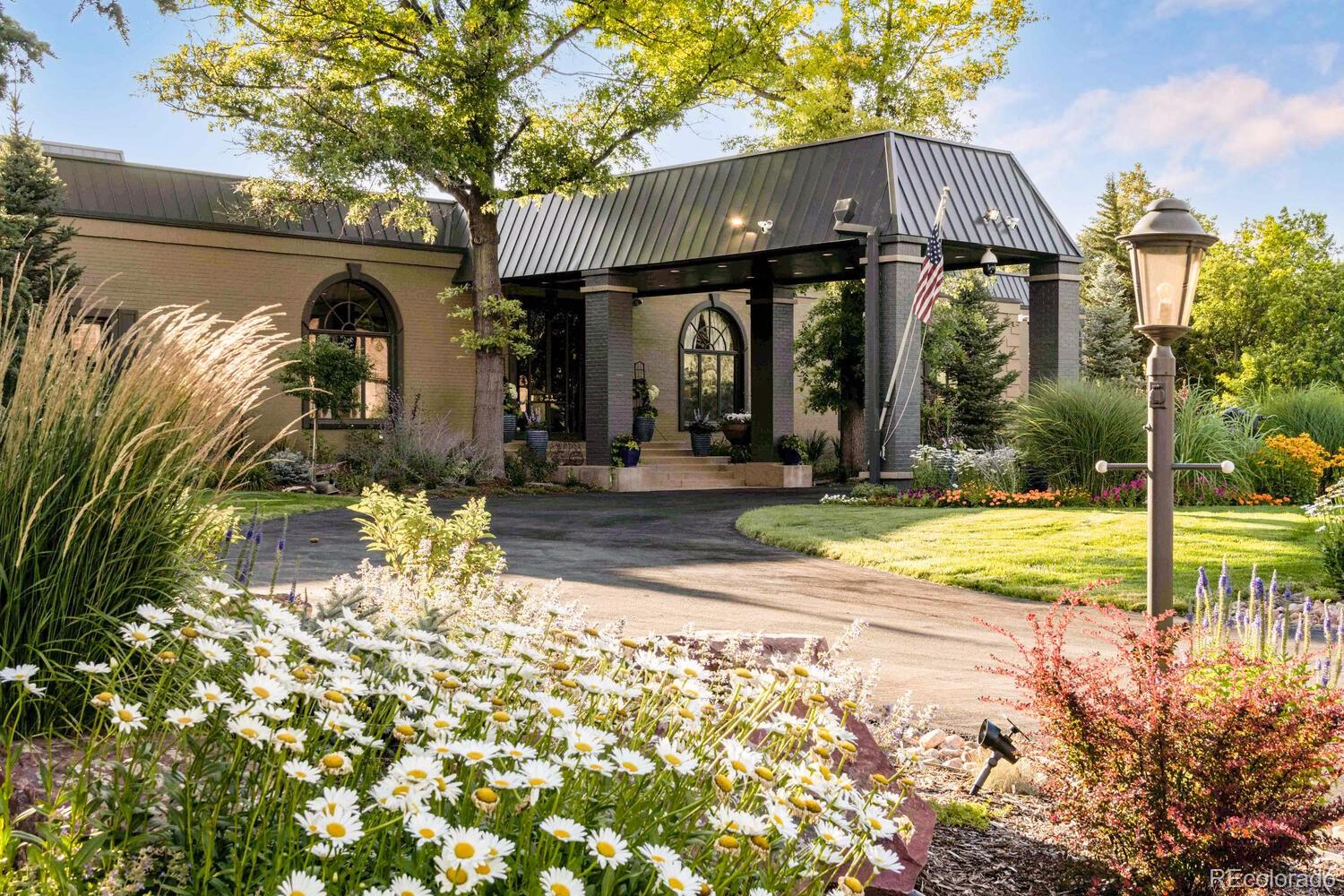 9 Sedgwick Drive