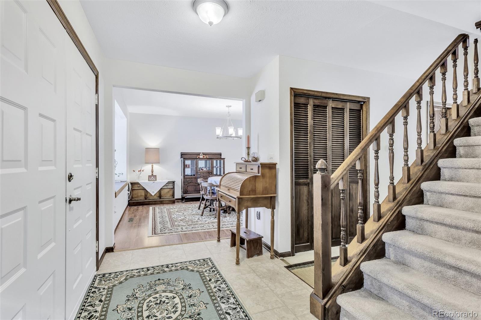 3894 E Long Place