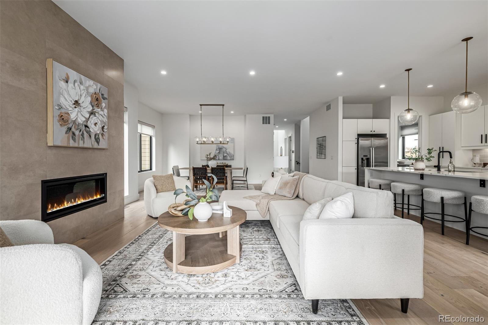 5904 W 37th Place Place