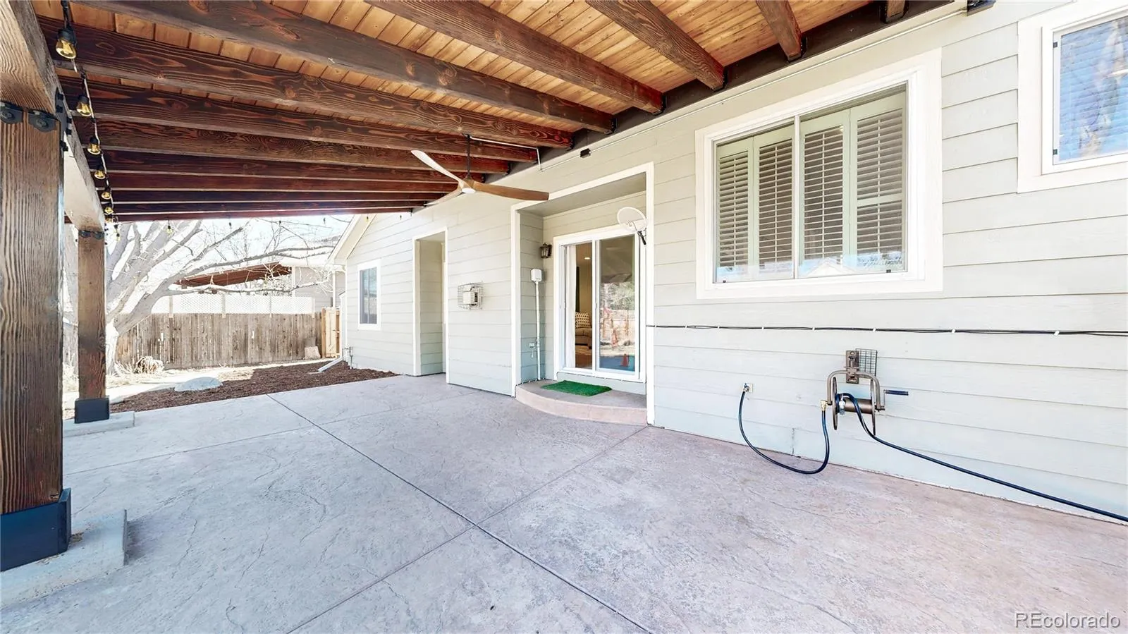 Broomfield, Colorado 80020, United States, 4 Bedrooms Bedrooms, ,3 BathroomsBathrooms,Residential,Pending,82248