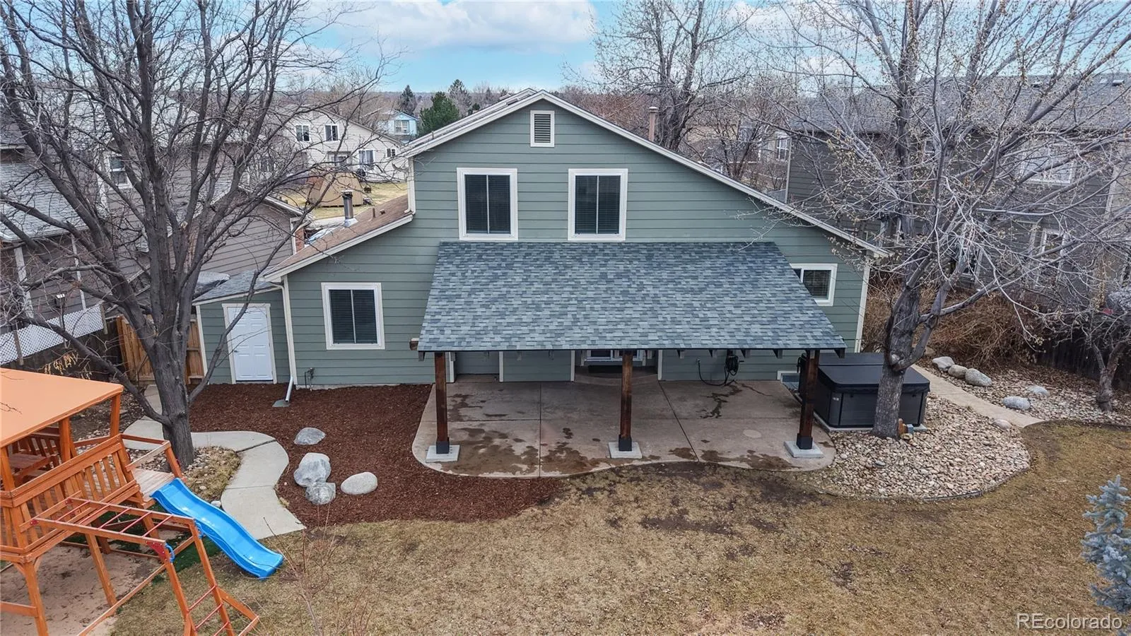 Broomfield, Colorado 80020, United States, 4 Bedrooms Bedrooms, ,3 BathroomsBathrooms,Residential,Pending,82248