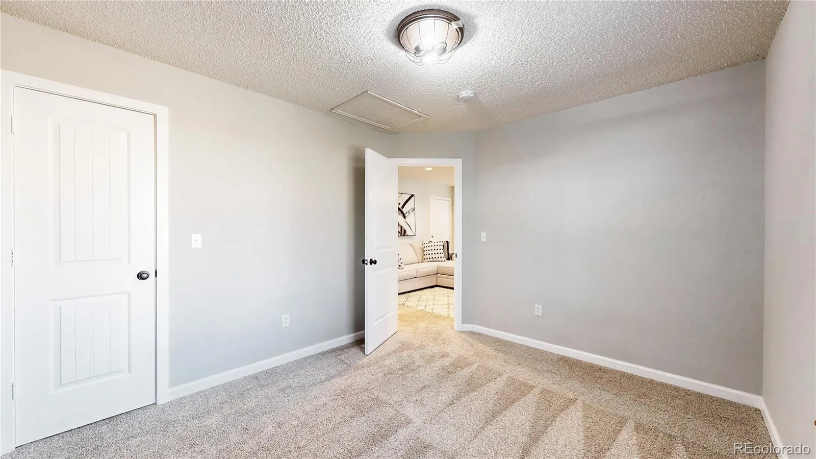 Broomfield, Colorado 80020, United States, 4 Bedrooms Bedrooms, ,3 BathroomsBathrooms,Residential,Pending,82248