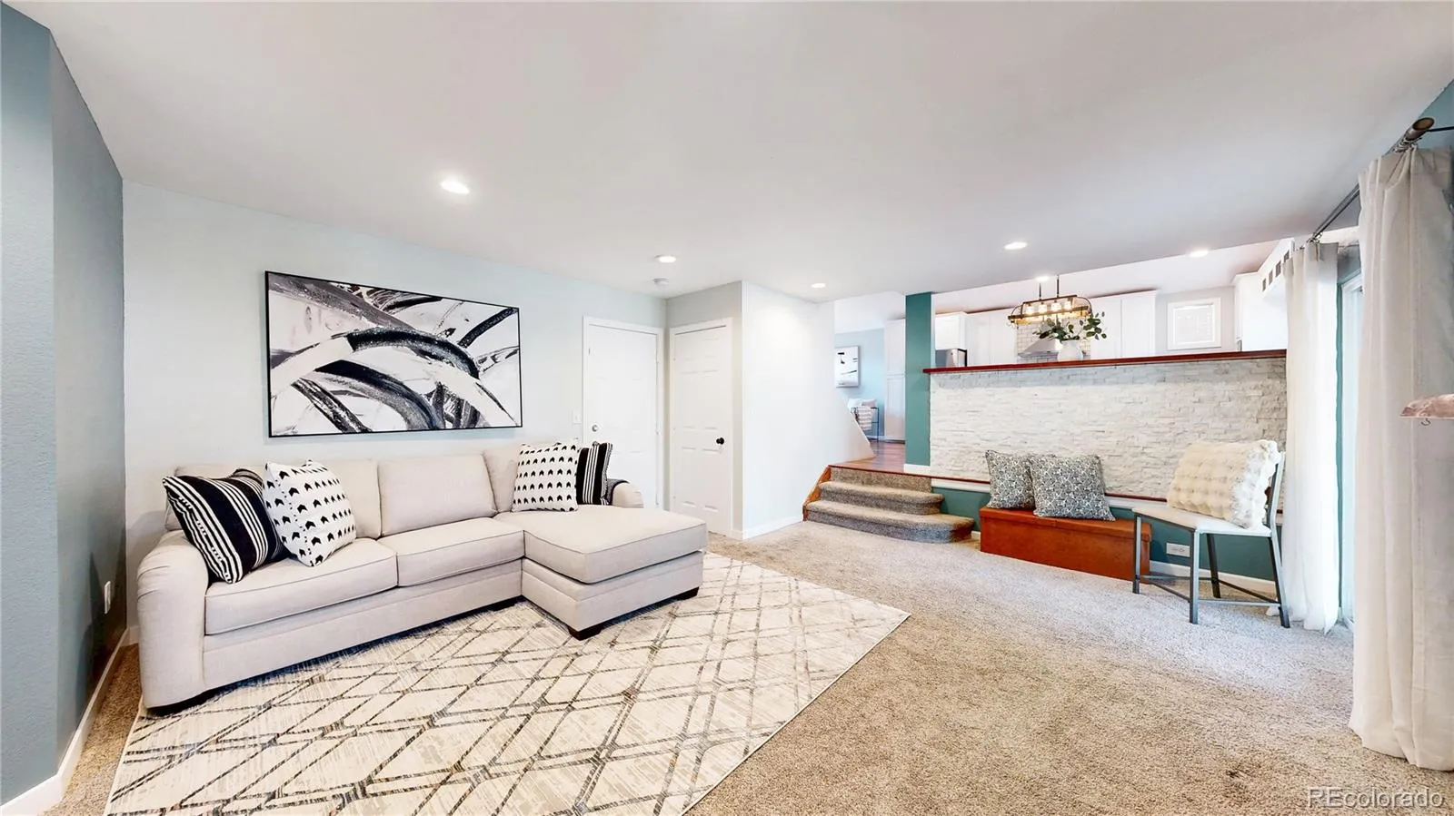 Broomfield, Colorado 80020, United States, 4 Bedrooms Bedrooms, ,3 BathroomsBathrooms,Residential,Pending,82248