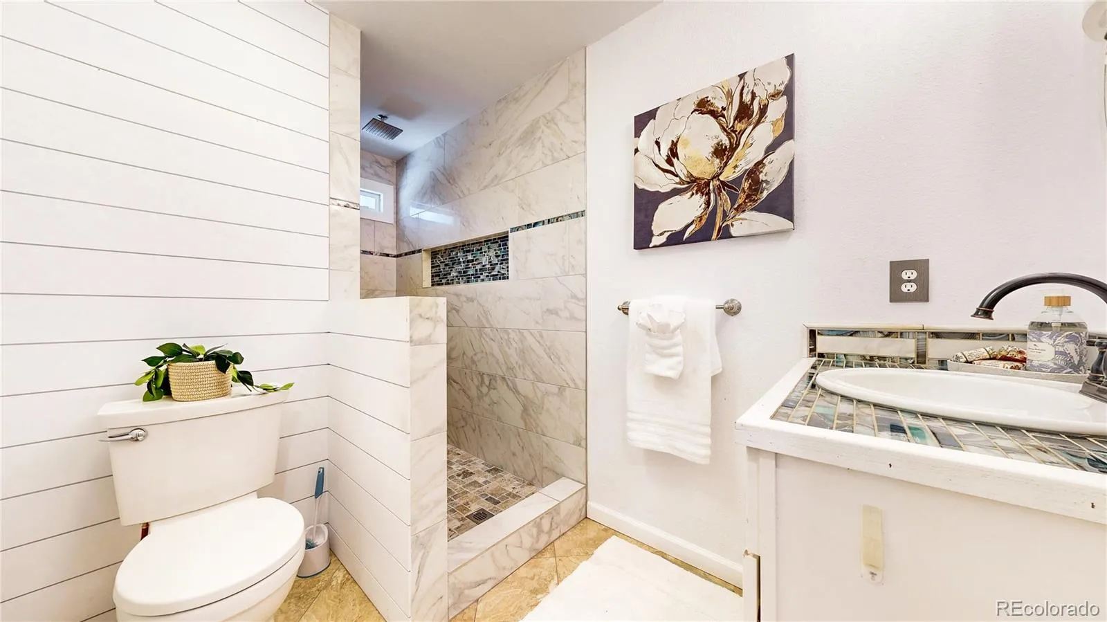 Broomfield, Colorado 80020, United States, 4 Bedrooms Bedrooms, ,3 BathroomsBathrooms,Residential,Pending,82248