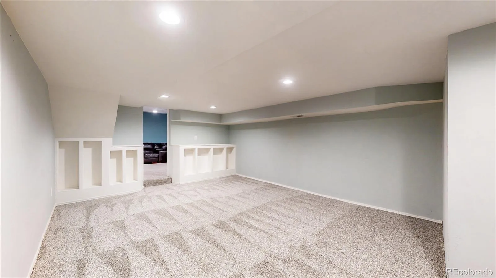 Broomfield, Colorado 80020, United States, 4 Bedrooms Bedrooms, ,3 BathroomsBathrooms,Residential,Pending,82248