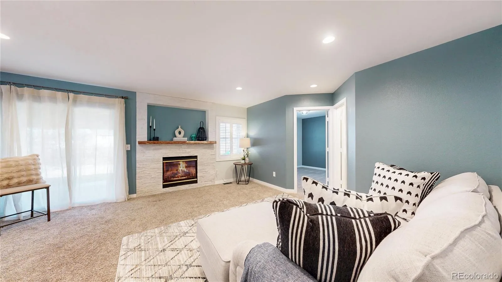 Broomfield, Colorado 80020, United States, 4 Bedrooms Bedrooms, ,3 BathroomsBathrooms,Residential,Pending,82248