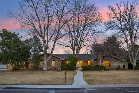 Photo of 6 Glenview Drive, Littleton, CO 80123 (MLS # 1829636)