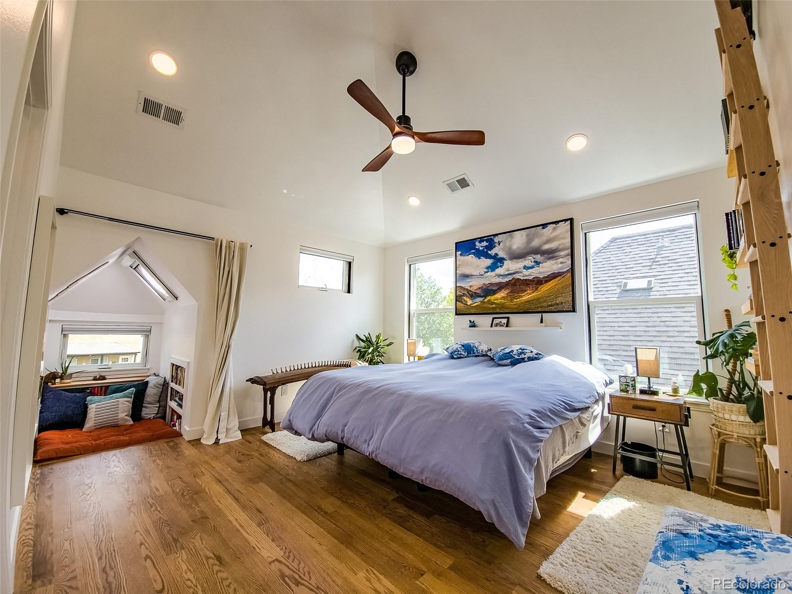 3533 N Marion Street