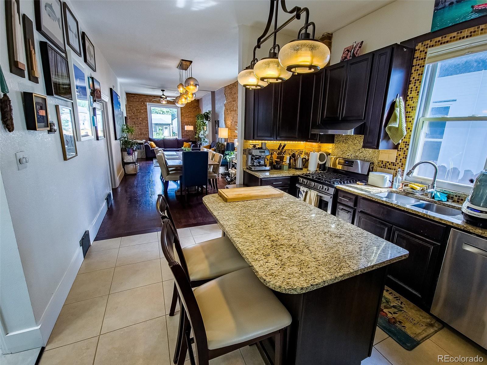 3533 N Marion Street