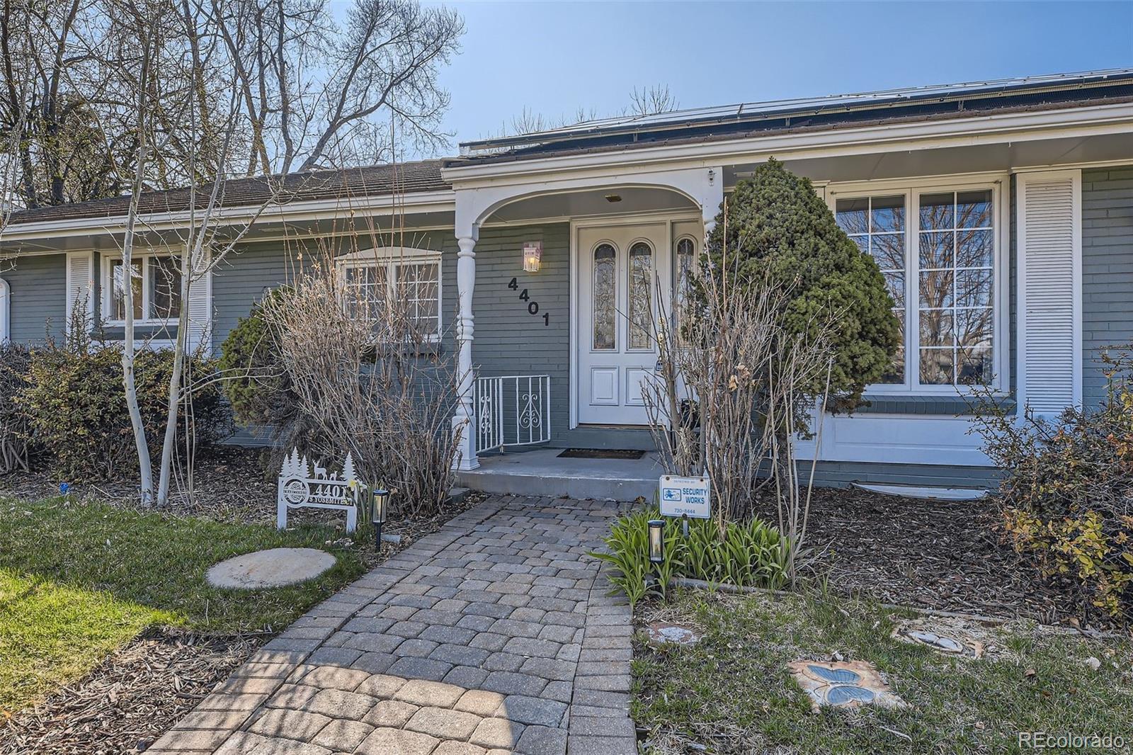 4401 S Yosemite Court