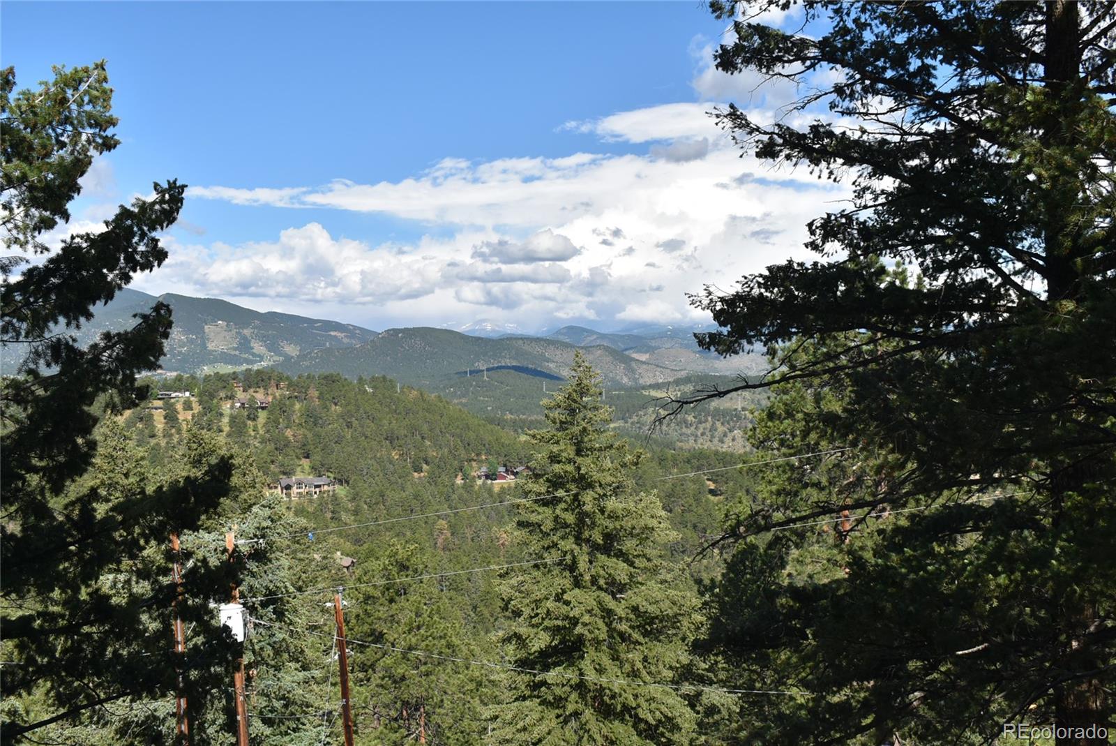 000 Upper Moss Rock Road