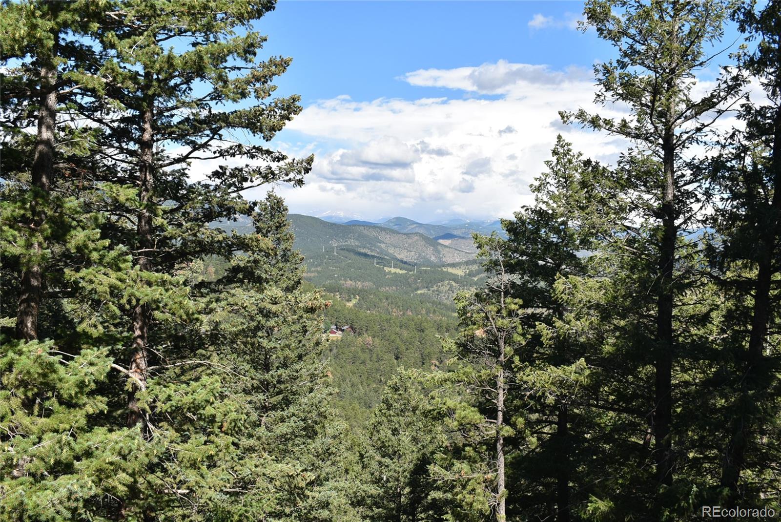 000 Upper Moss Rock Road