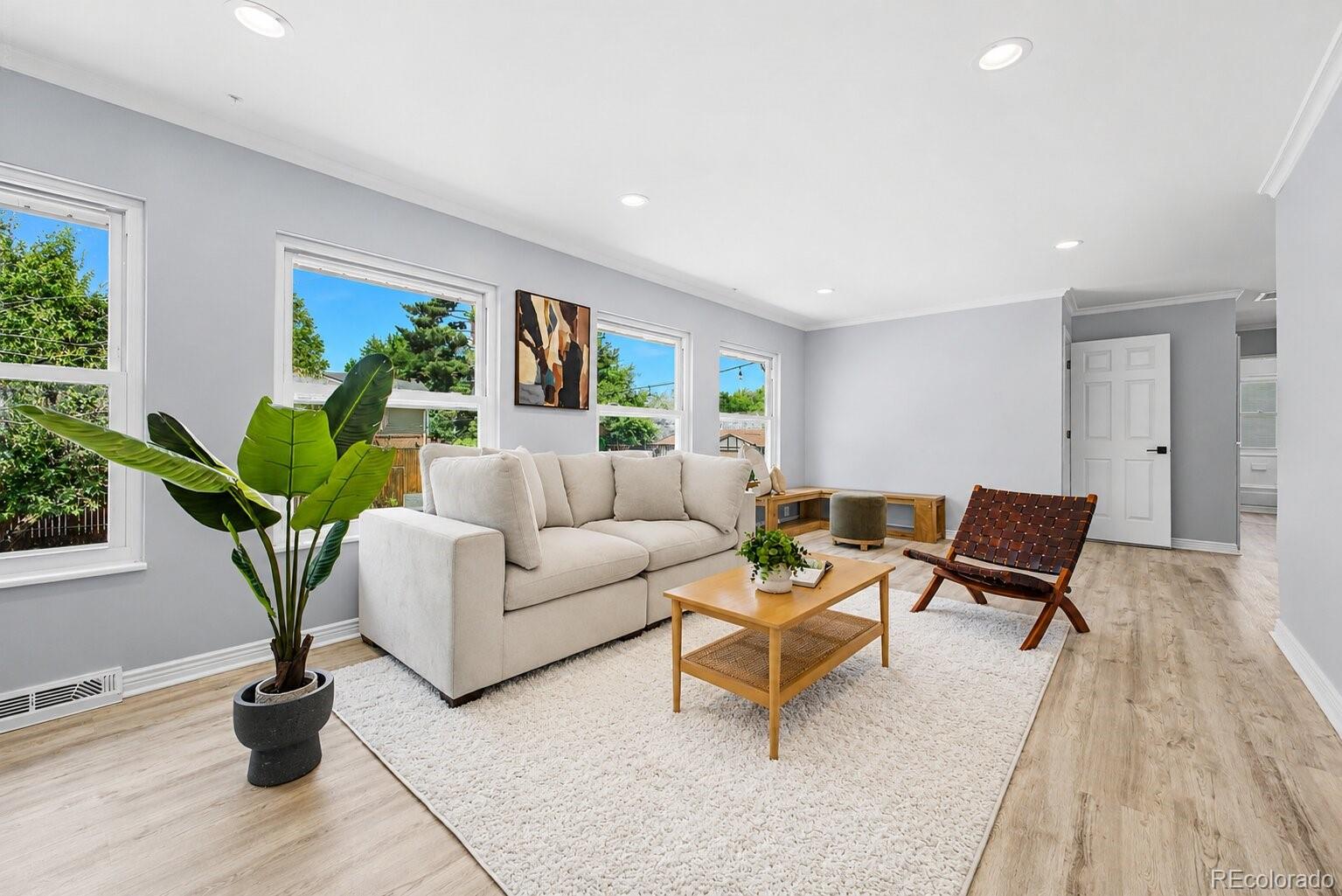 1821 S Yank Court