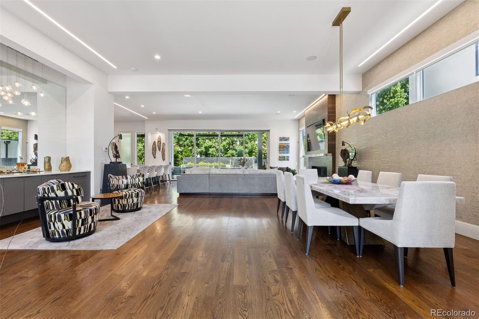 164 S Fairfax Street