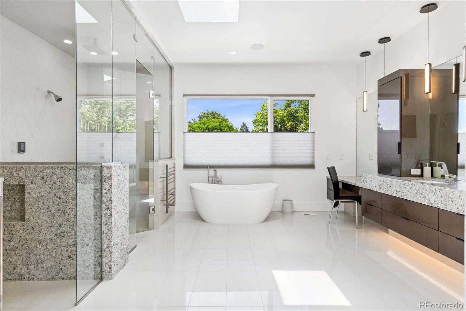 164 S Fairfax Street