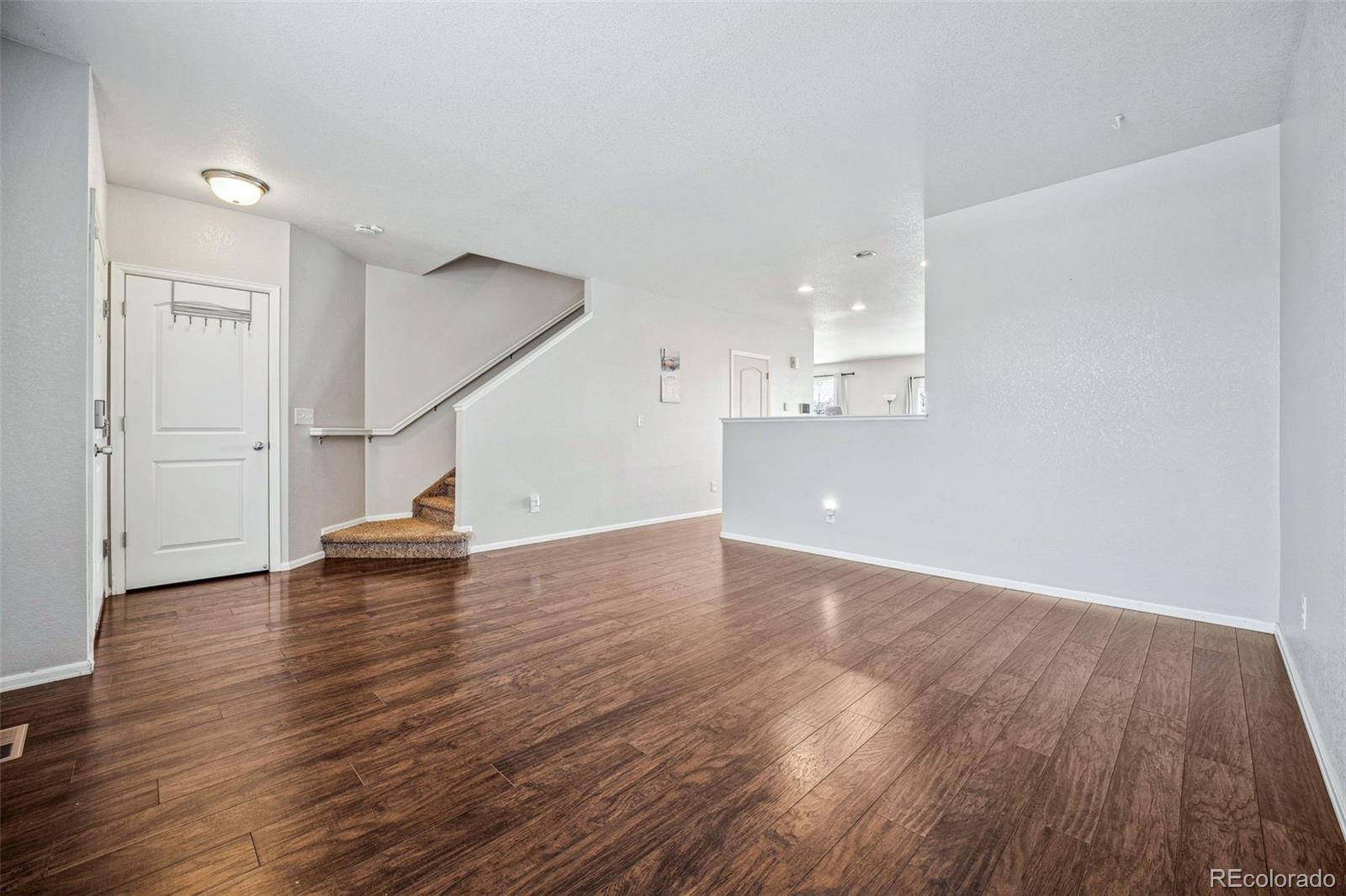 11590 River Oaks Lane