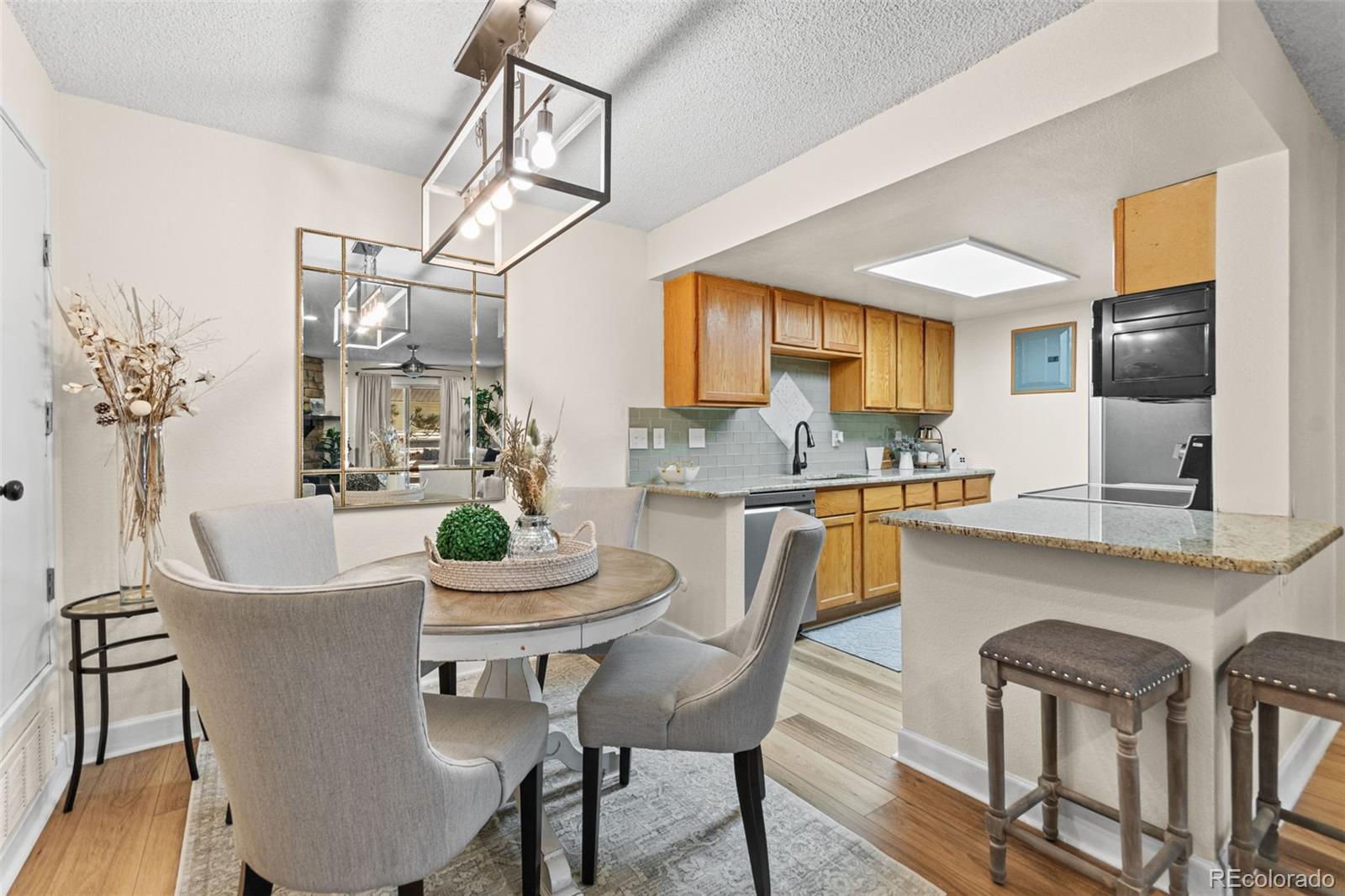 8555 Fairmount Drive B-207