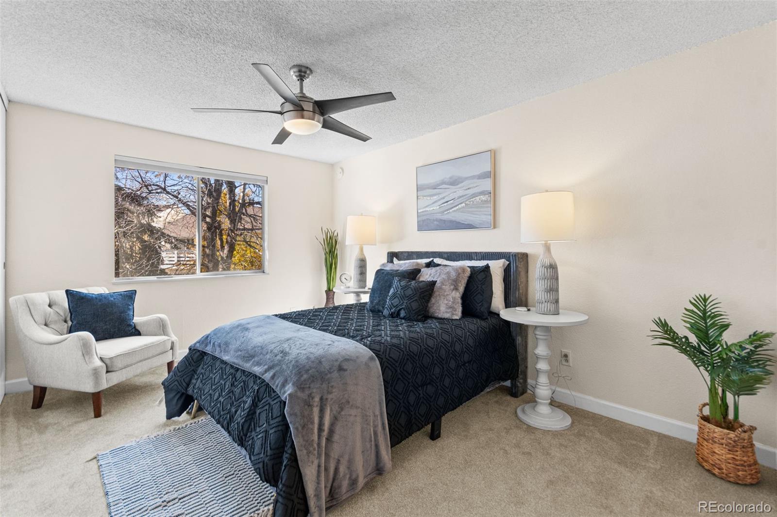 8555 Fairmount Drive B-207