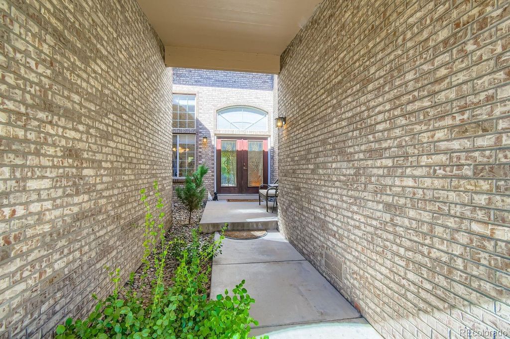 Photo of 4676 Castle Circle, Broomfield, CO 80023 (MLS # 5343962)