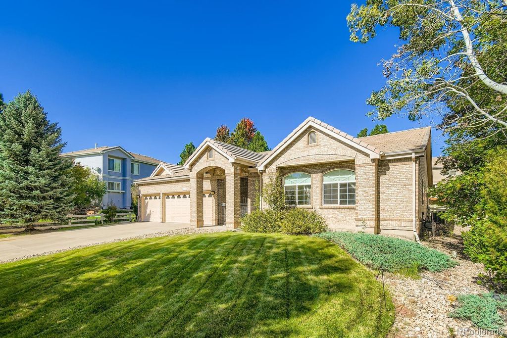 Photo of 4676 Castle Circle, Broomfield, CO 80023 (MLS # 5343962)