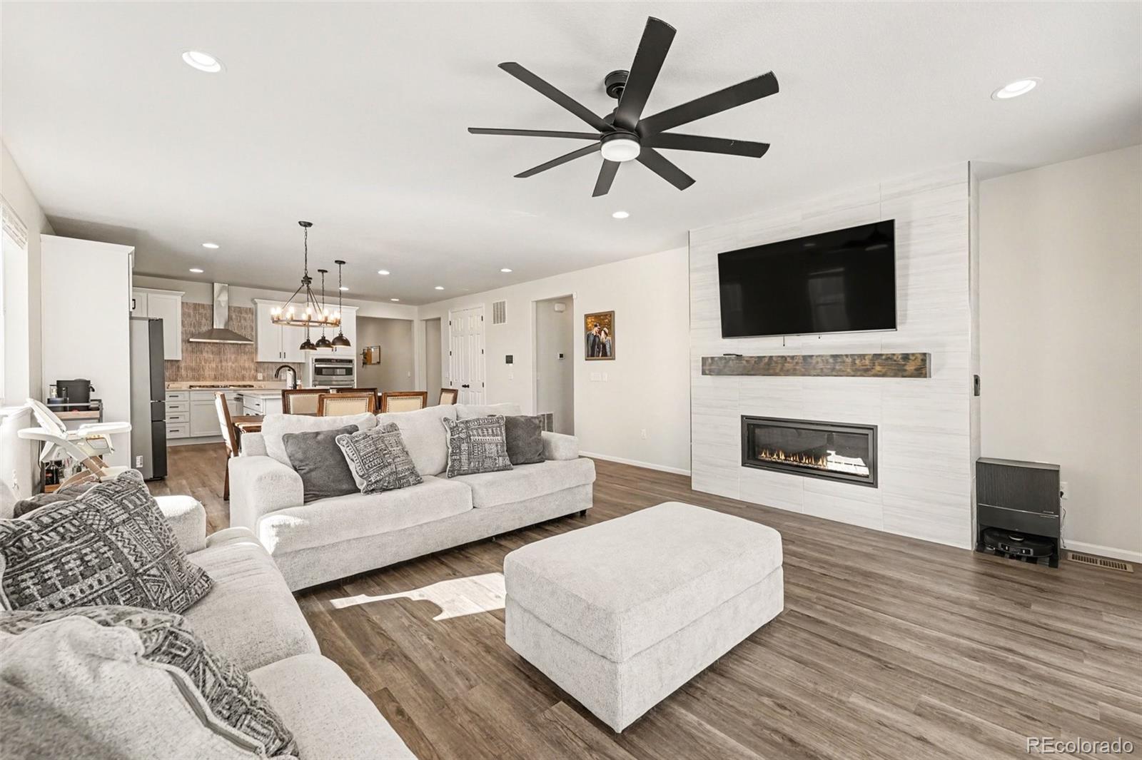 3866 N Fultondale Street