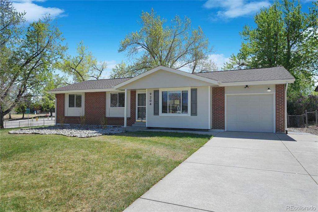 Photo of 9204 W Colorado Avenue, Lakewood, CO 80232 (MLS # 5963194)