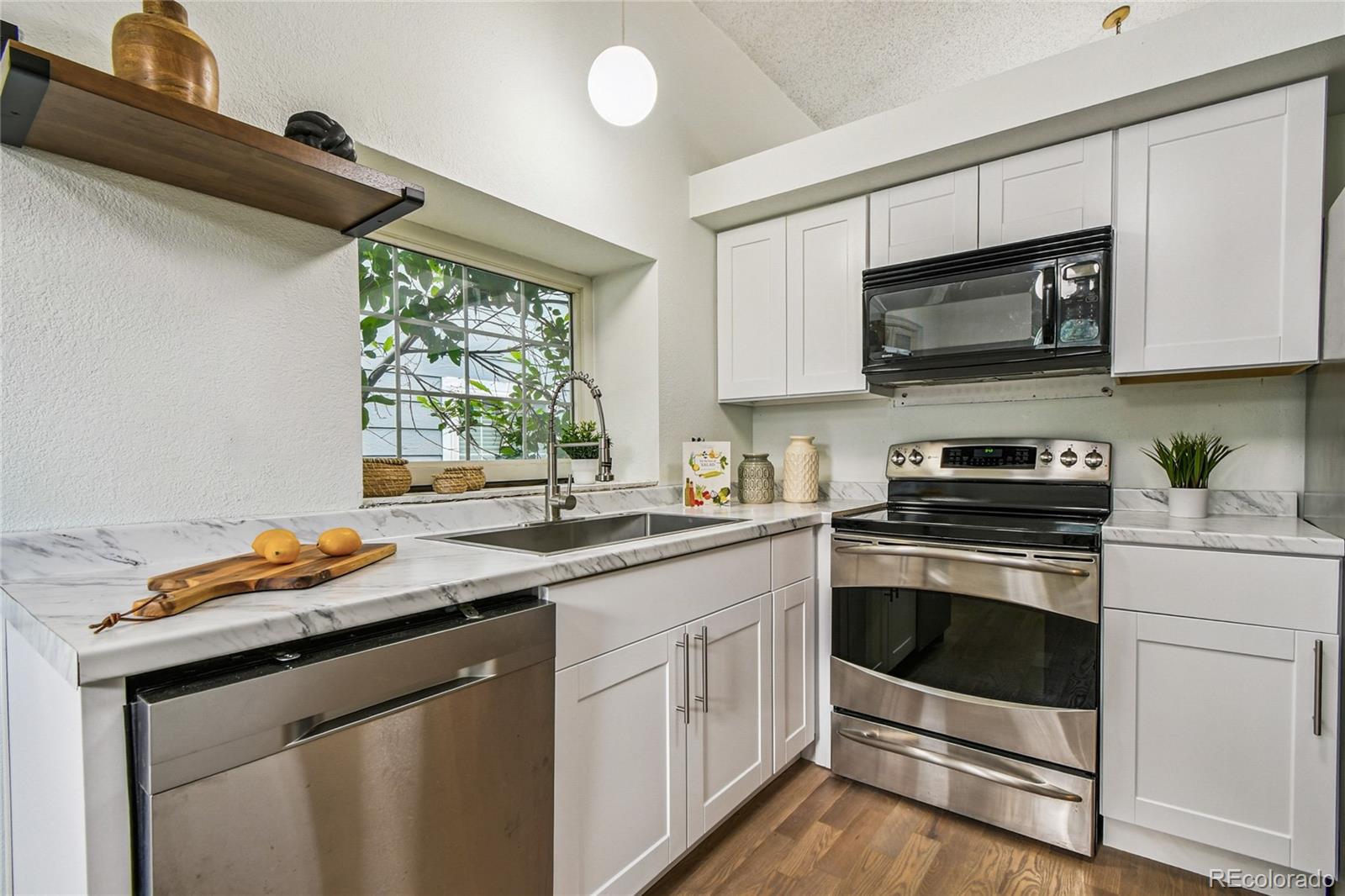 6178 Zenobia Court
