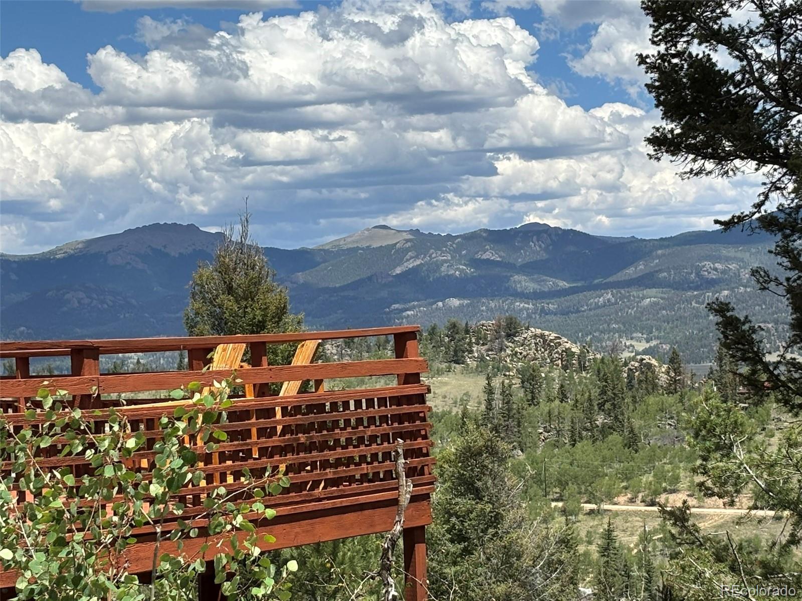 2138 Overland Circle