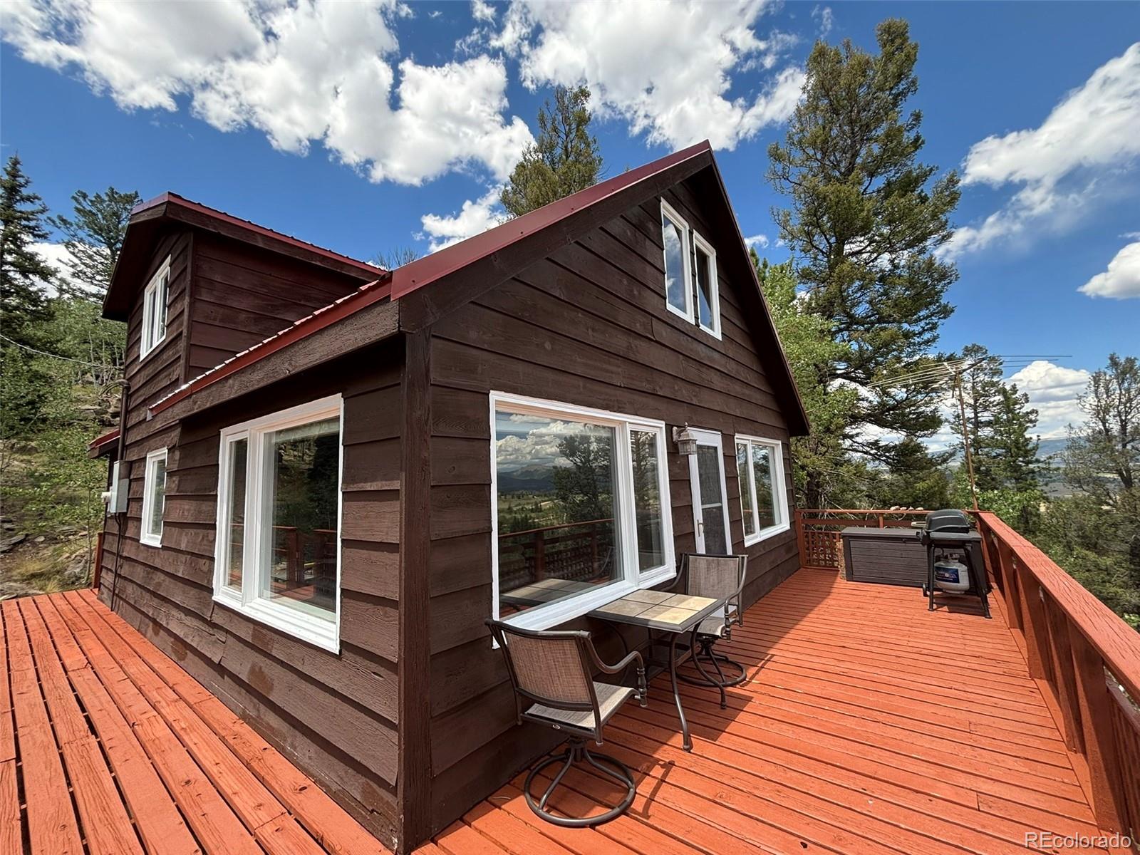 2138 Overland Circle