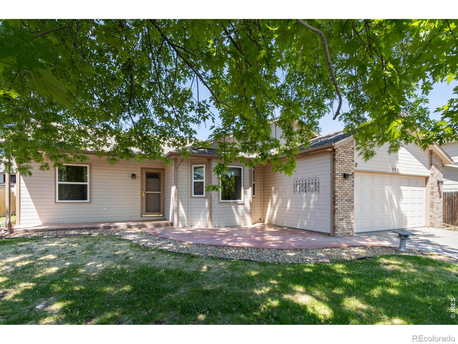 207 N 44th Avenue