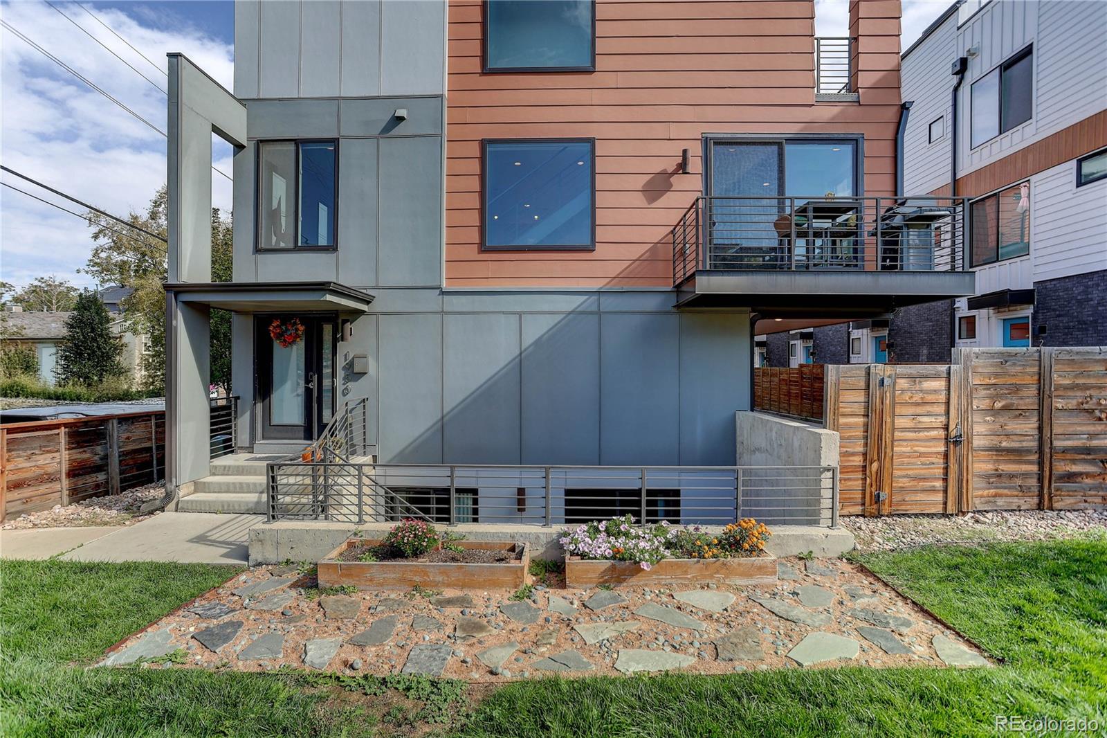1950 Hooker Street