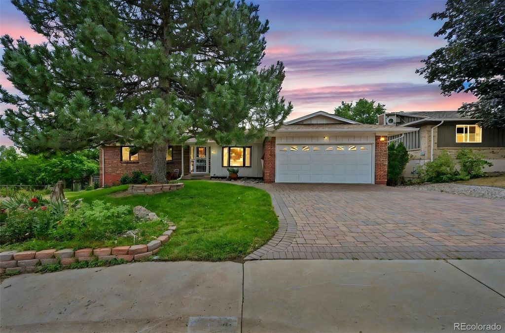 Photo of 13126 W Warren Circle, Lakewood, CO 80228 (MLS # 5353243)