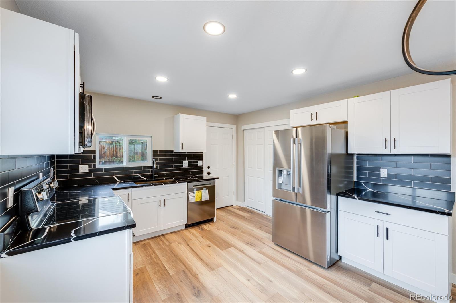 1600 S Sheridan Boulevard