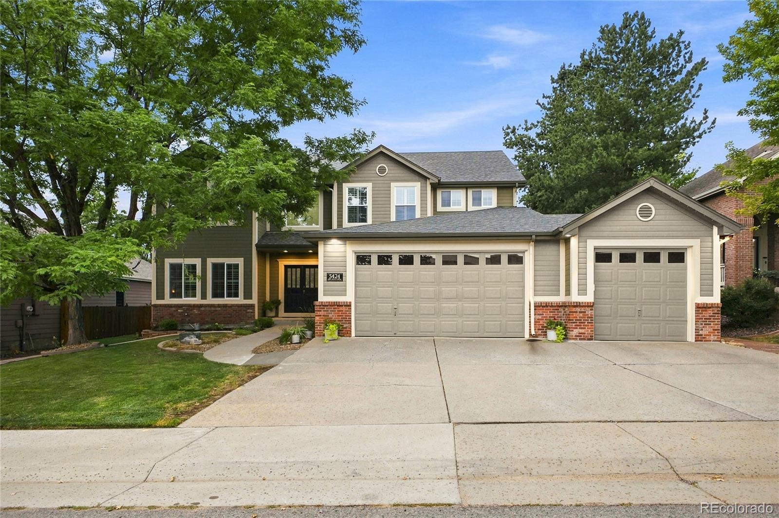 5424 E Dry Creek Circle