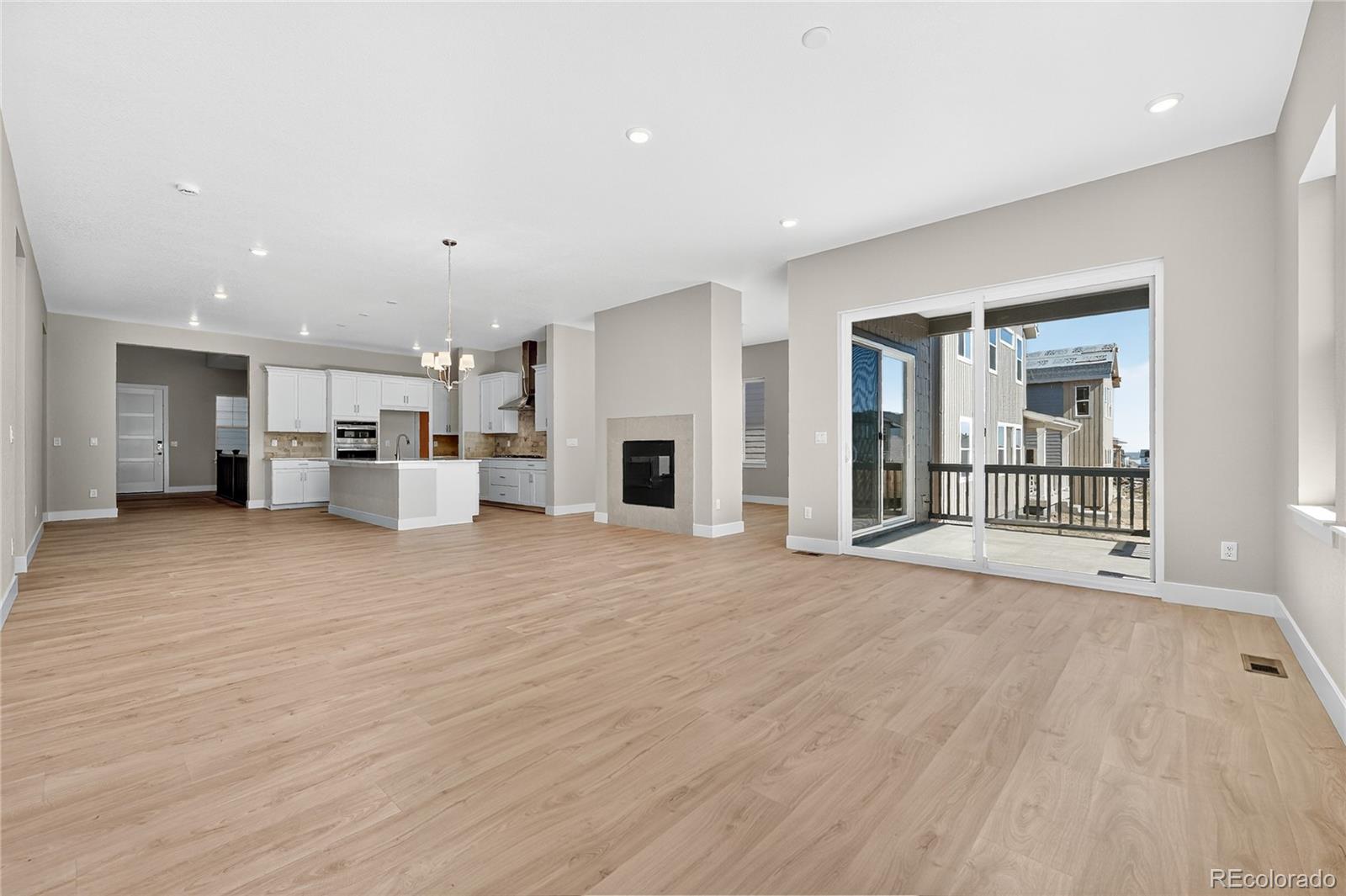 16656 W 93rd Place