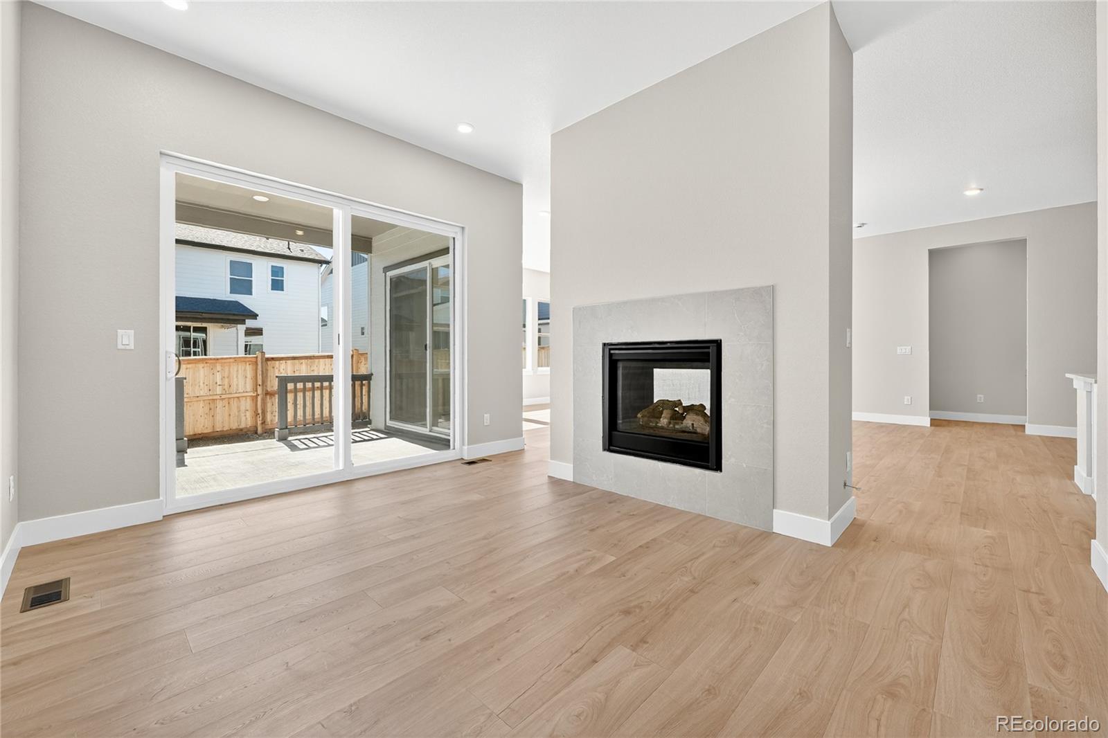 16656 W 93rd Place