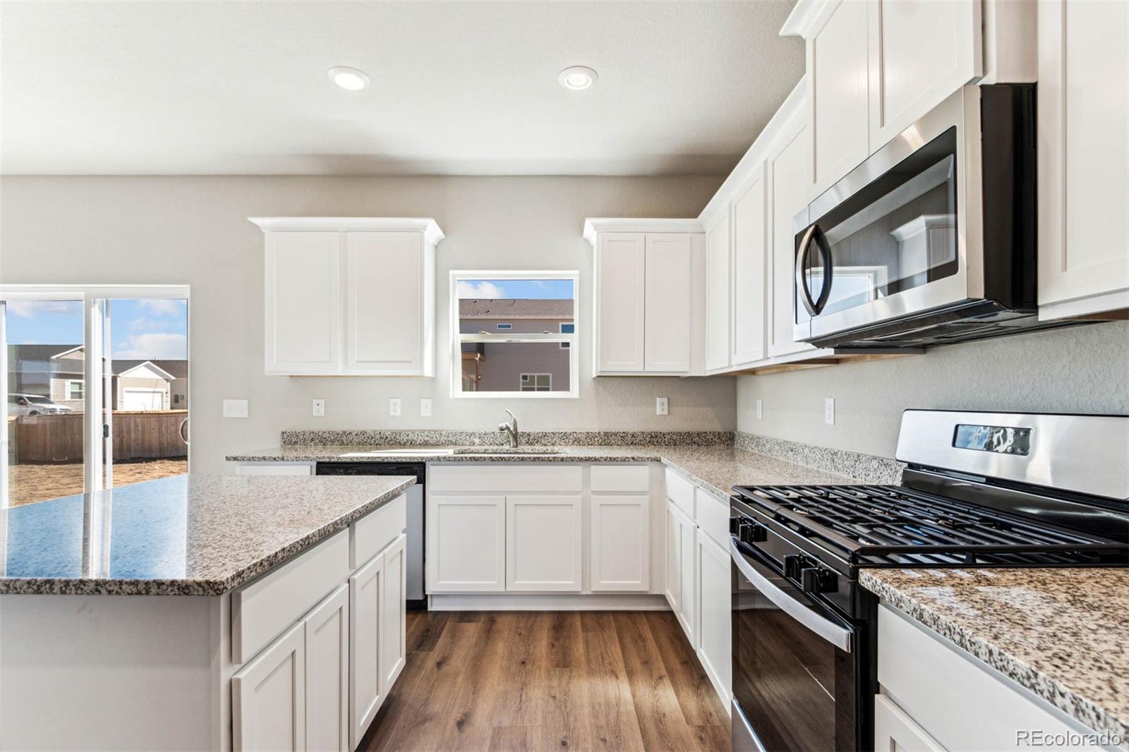 979 Cascade Falls Street, Severance, CO, 80550 2 979 Cascade Falls Street
