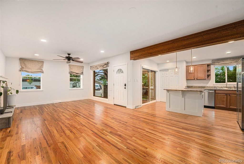 Photo of 2989 E Cresthill Avenue, Centennial, CO 80121 (MLS # 4817019)