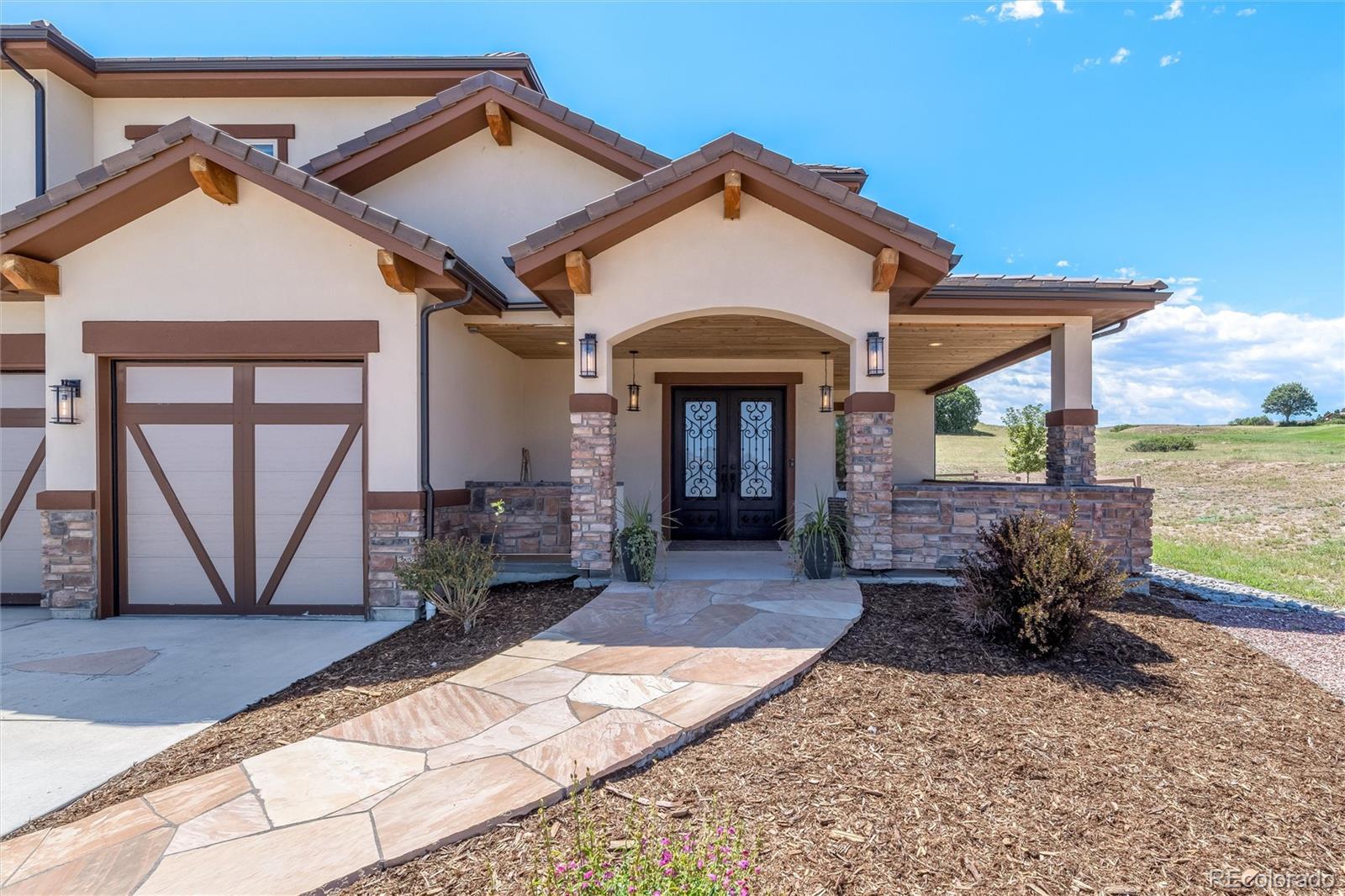 5709 Campina Way