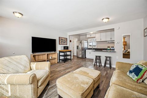 1734 Kingston Street Aurora CO 80010