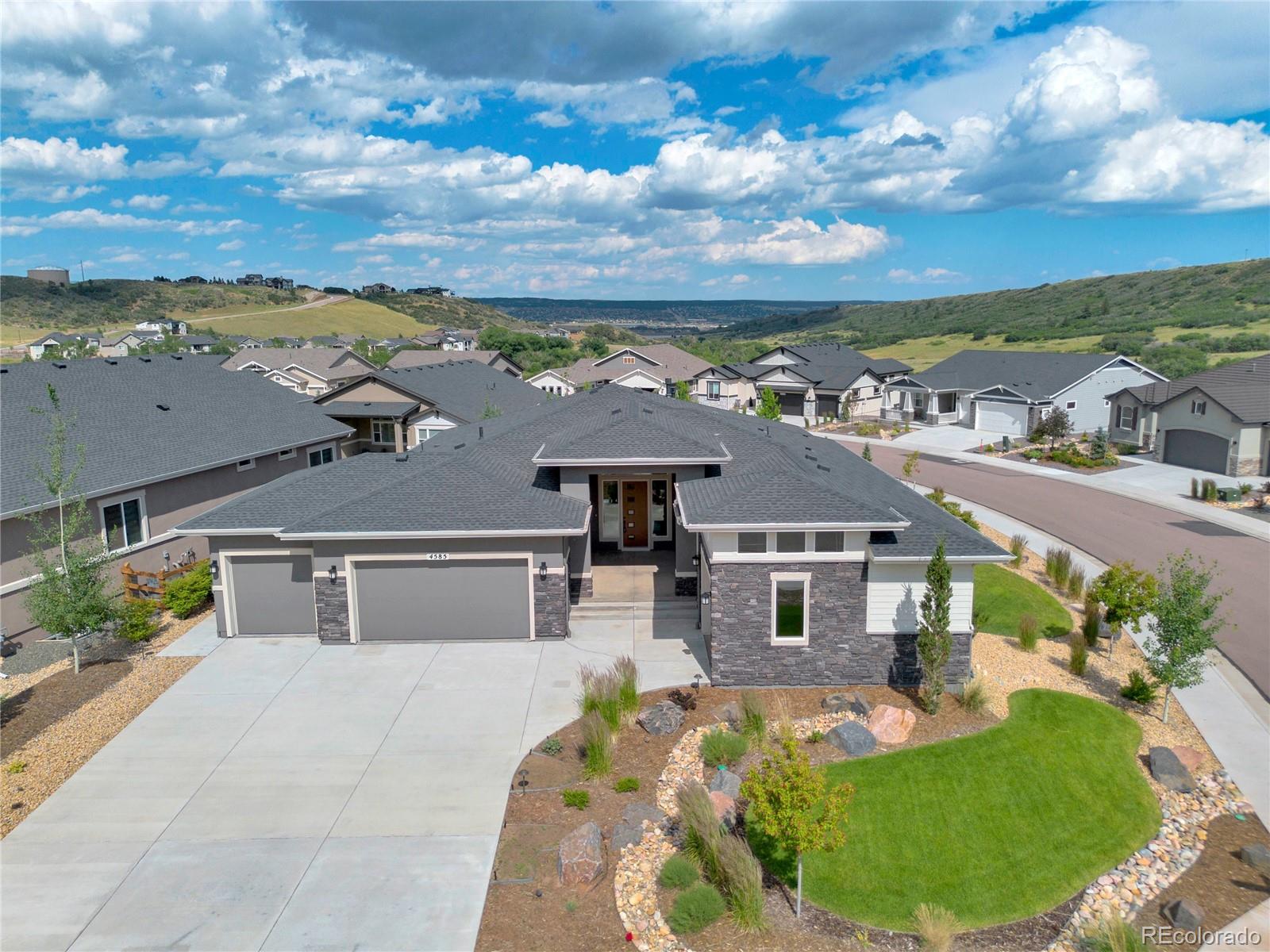 4585 Mesa Top Drive