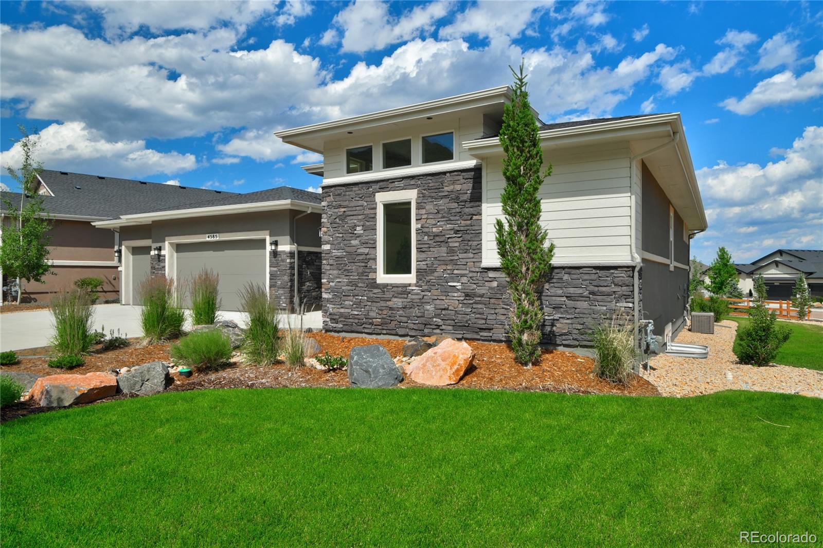4585 Mesa Top Drive