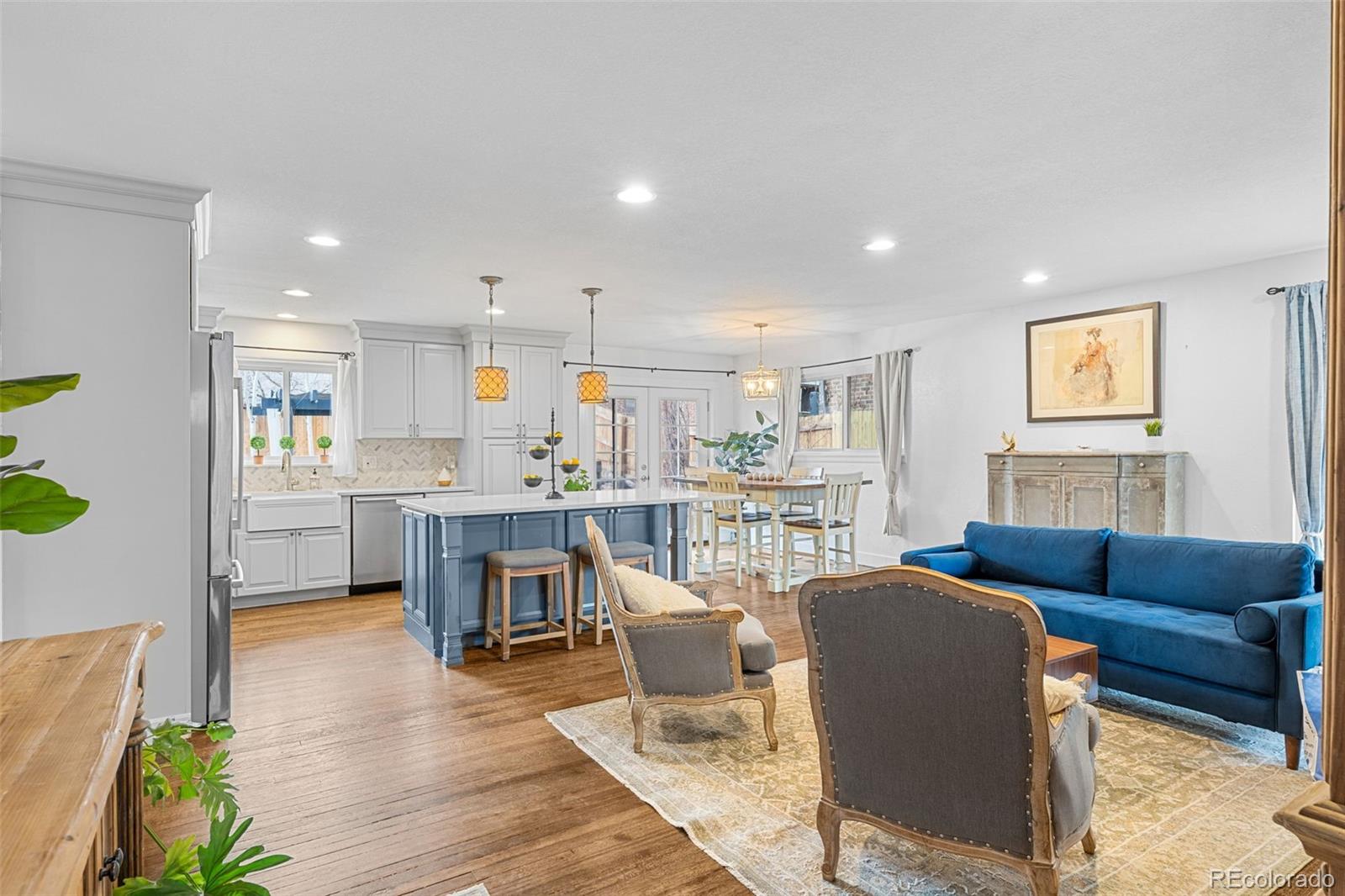 3720 E 7th Avenue Parkway