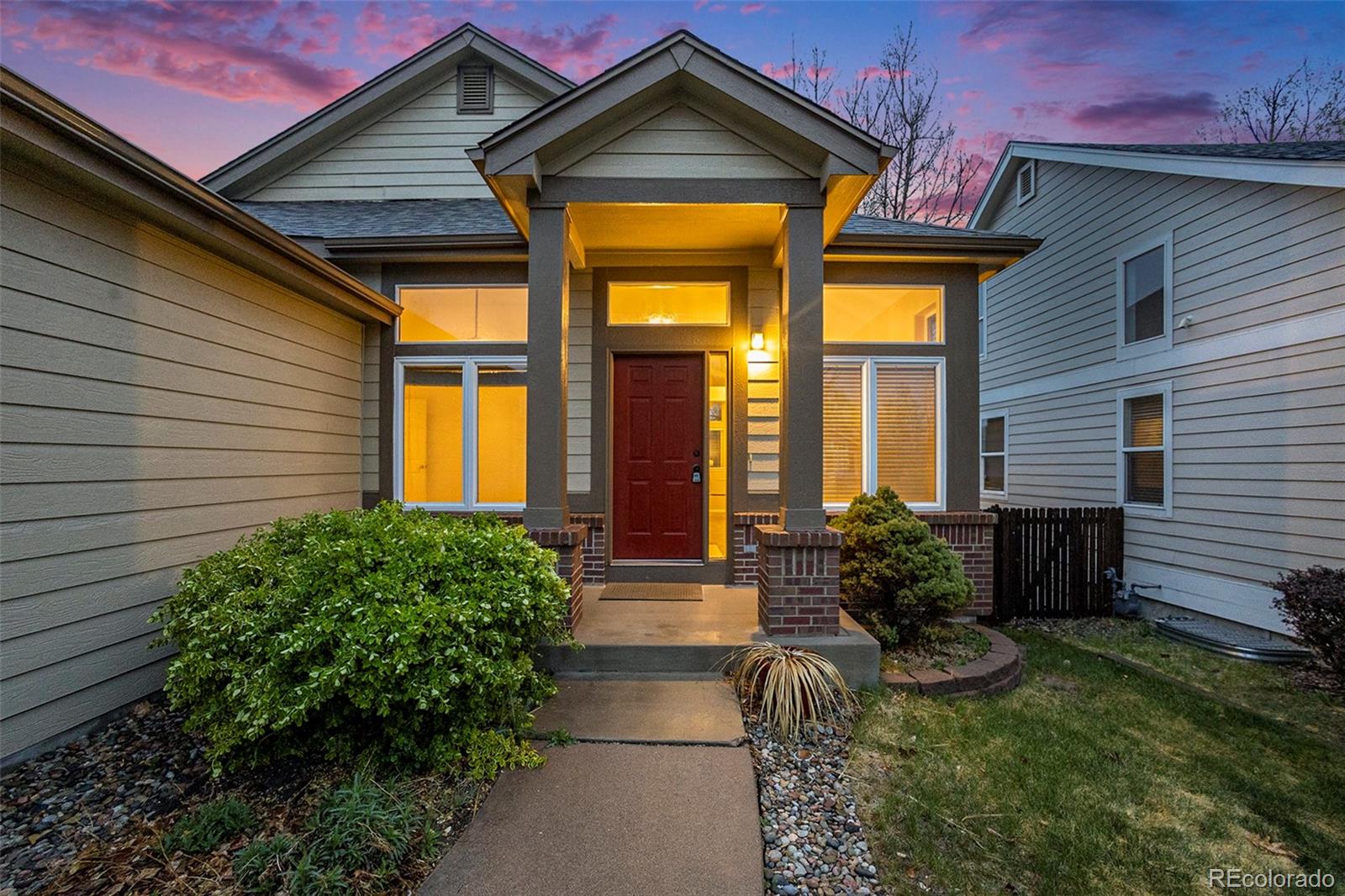 5824 Instone Circle