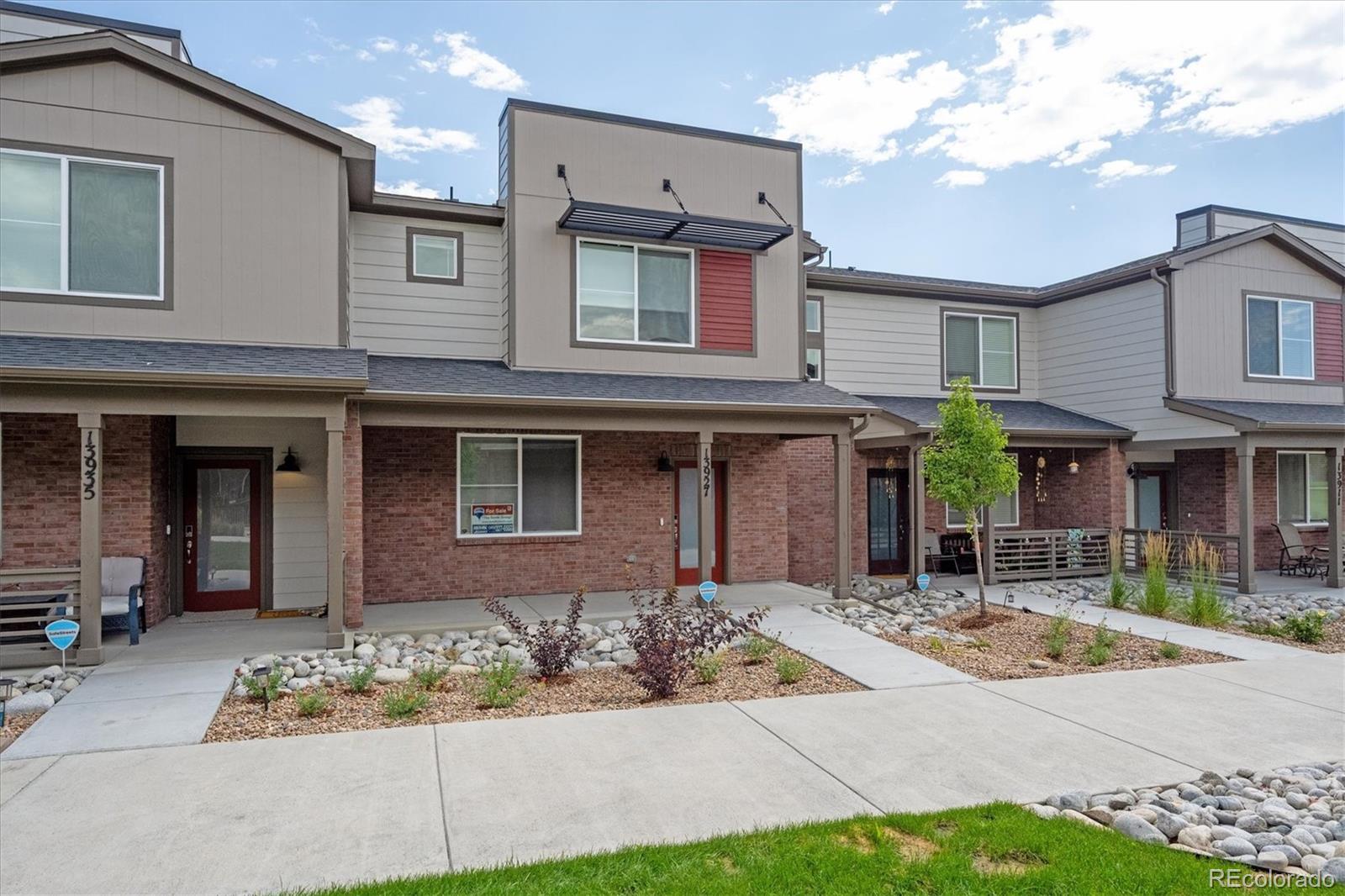 13927 Vispo Way