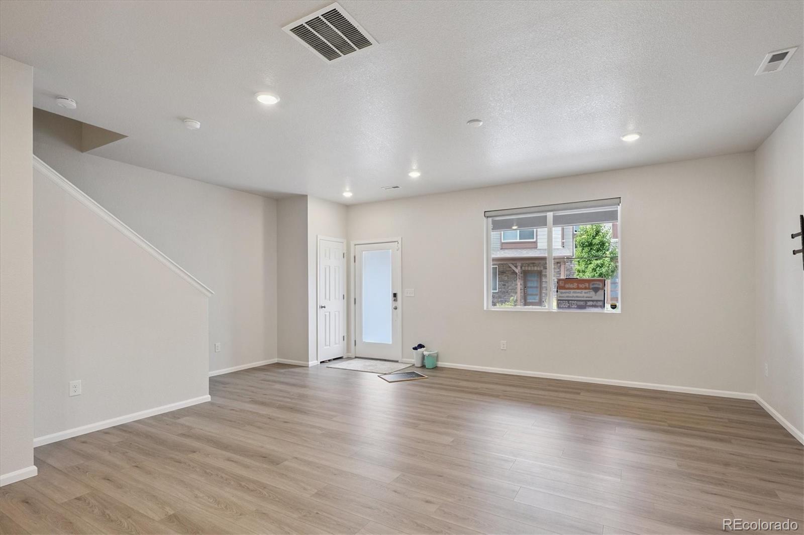 13927 Vispo Way