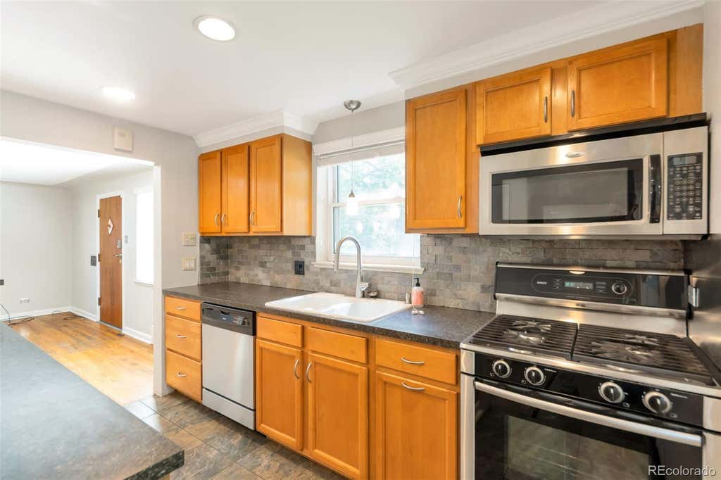 Photo of 595 S High Street, Denver, CO 80209 (MLS # 2943408)