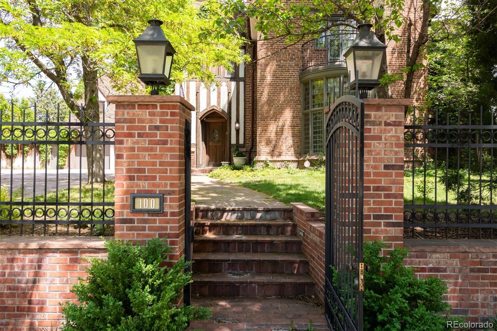 100 N Gaylord Street