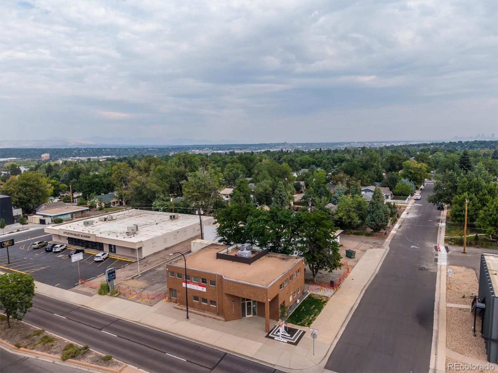 1109 W Littleton Boulevard