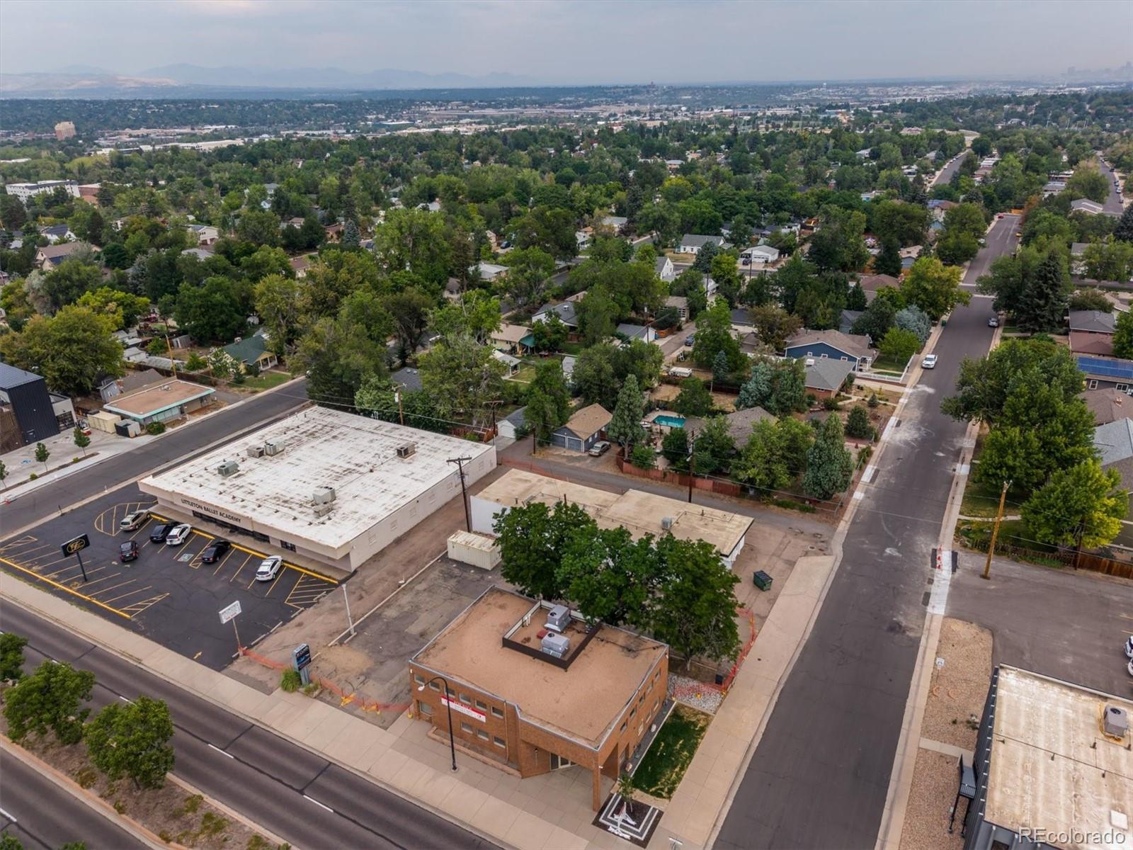 1109 W Littleton Boulevard